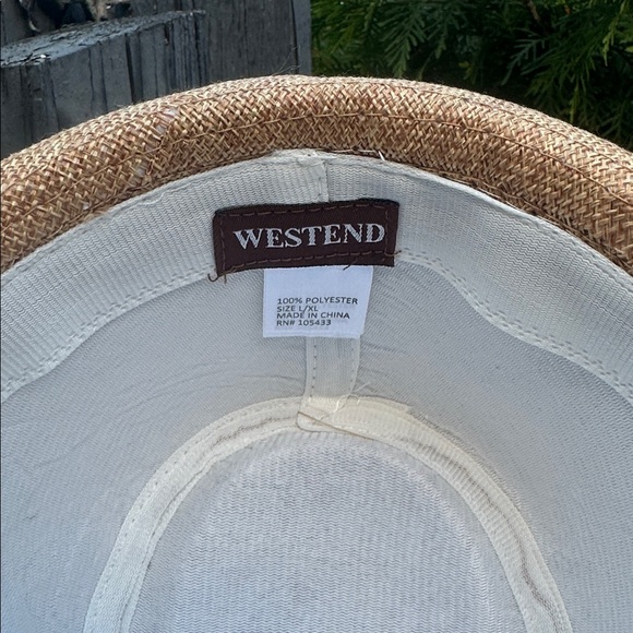 Stylish Tan Fedora with Striped Band - Picture 6 of 9